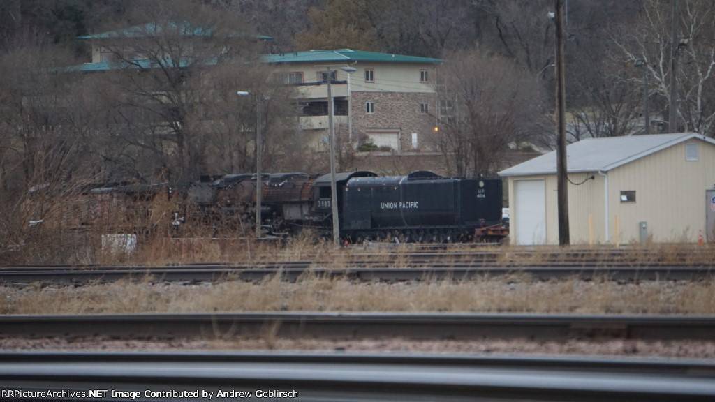 UP 3985, 5716 + 4014's Tender + 58873